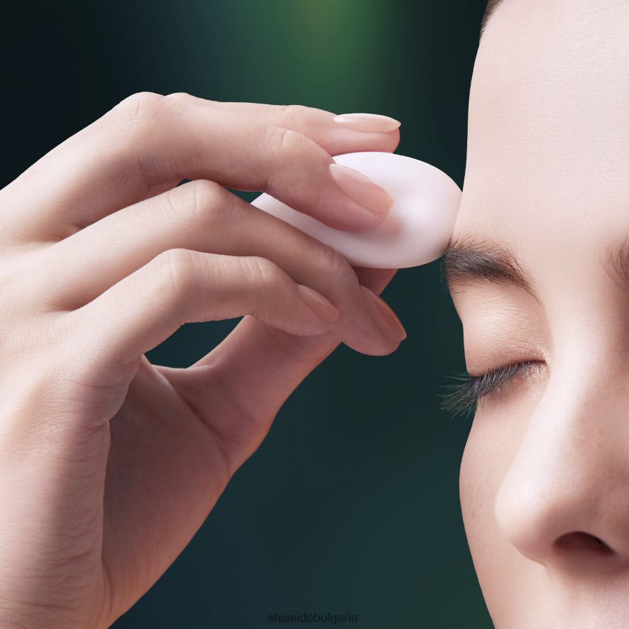 грижа за кожата Shiseido легендарният крем за очи enmei ultimate brilliance DJ08T445