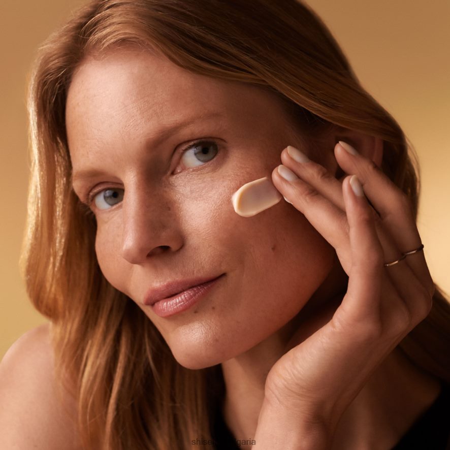 грижа за кожата Shiseido общо регенериращ крем DJ08T420