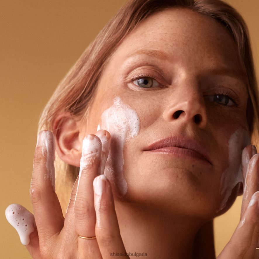 грижа за кожата Shiseido изключително богата почистваща пяна DJ08T438