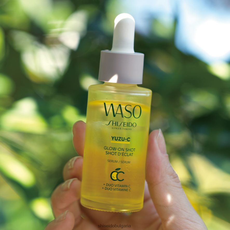 грижа за кожата Shiseido yuzu-c светещ серум DJ08T473